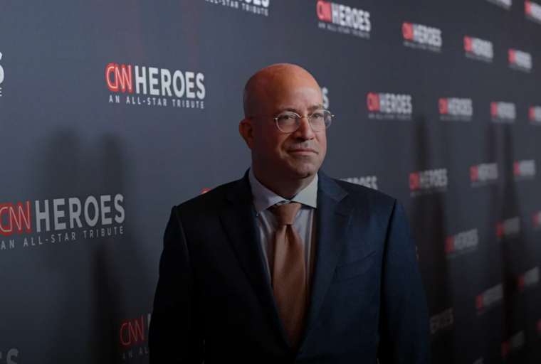 Kolléganőjével folytatott viszonya miatt lemondott a CNN elnöke