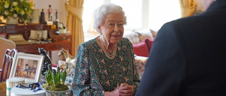 A nőtől, az édesanyától, a királynőtől és az európai államfőtől búcsúzik Novák Katalin