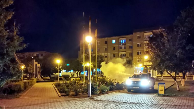 Megverte és kidobta a harmadikról a barátnőjét egy férfi Pusztakalánban