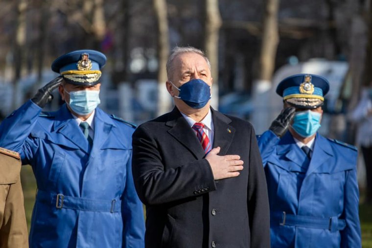 A kötelező sorkatonai szolgálat nem, ám az önkéntes szóba jöhet Romániában