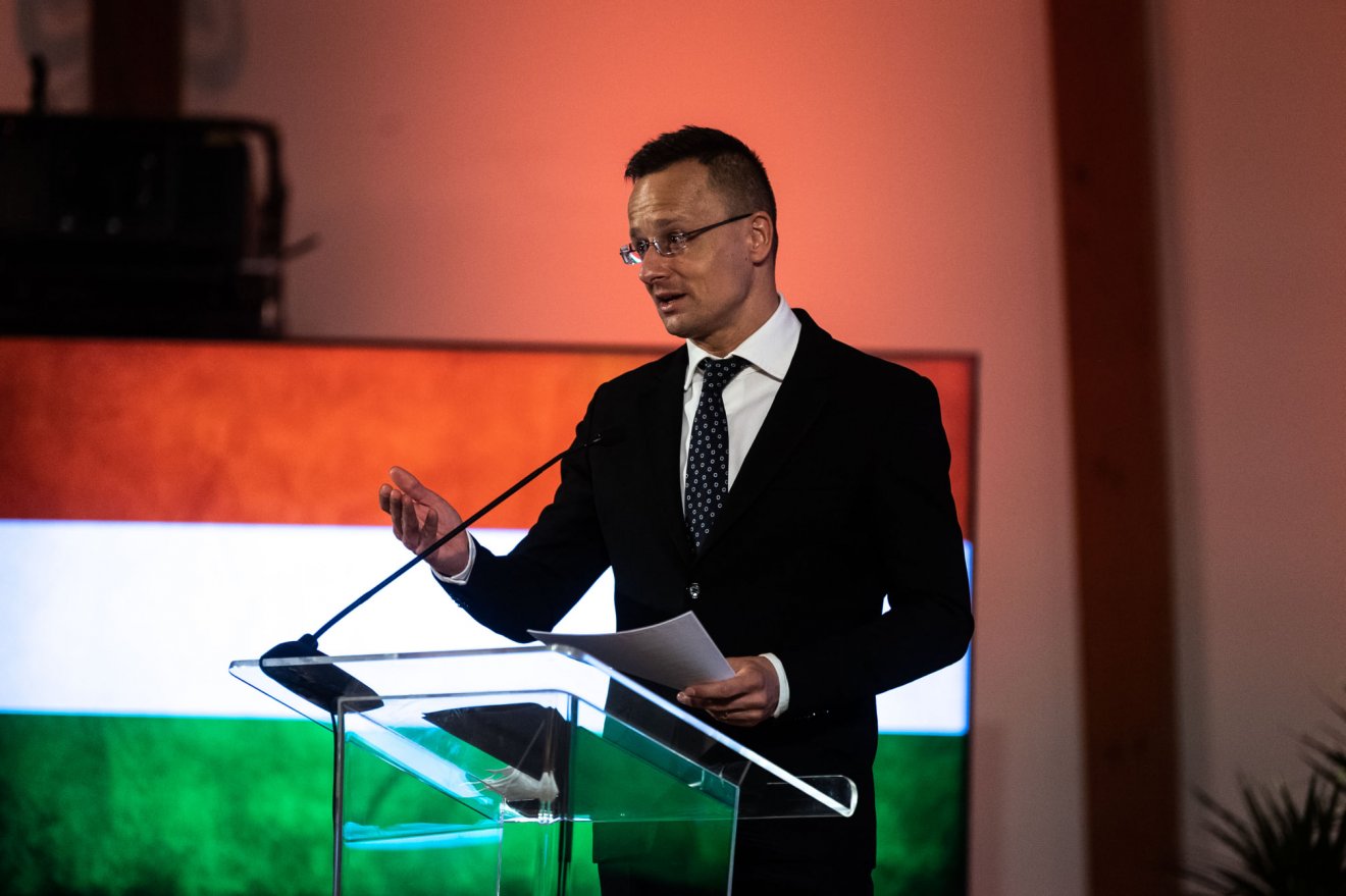 •  Fotó: Facebook/Szijjártó Péter