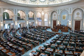 Szombaton szenátorok és képviselők eskütételére kerül sor