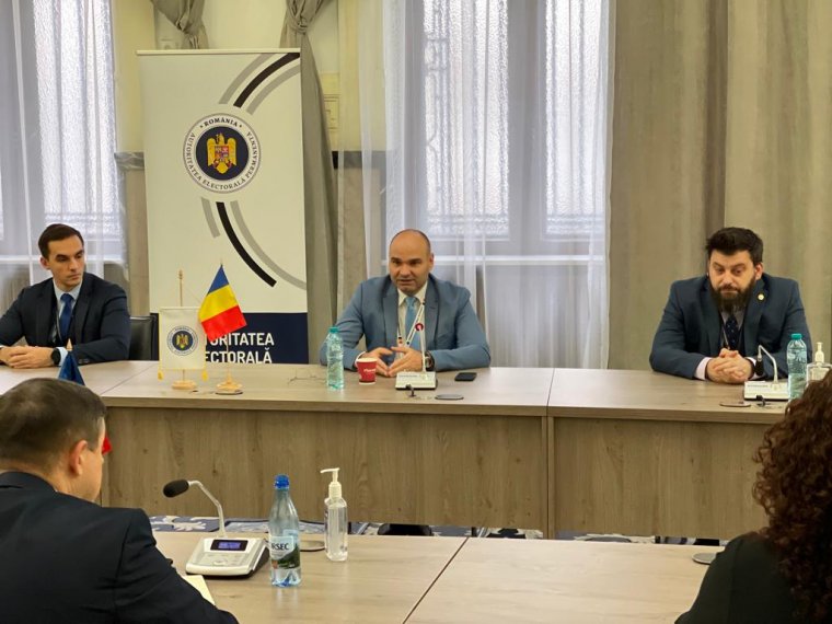 Sógornőjét alkalmazta a választási hatóság elnöke, a feddhetetlenségi ügynökség feljelentést tett ellene