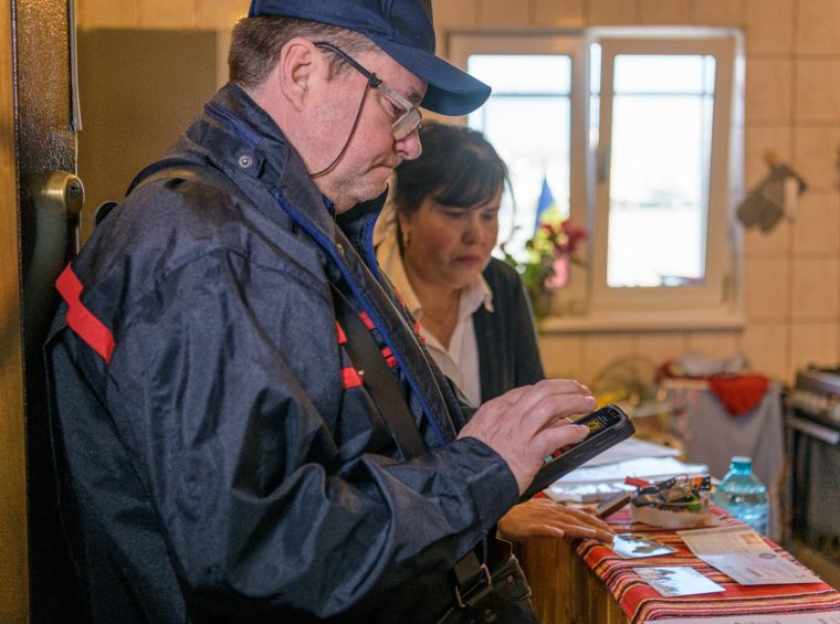 Átlagosan 900 lejjel nőtt tavaly a Román Postánál dolgozók fizetése, új egyenruhára, fejlesztésekre is futotta