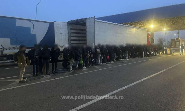Migránscsempészekre csaptak le