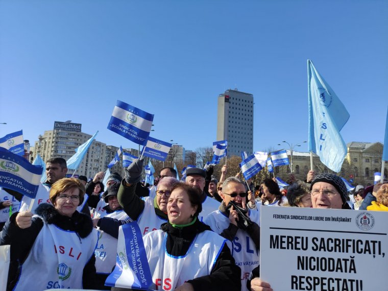 Elégedetlen a bérezéssel, utcára szólítja tagjait az egyik tanügyi szakszervezet