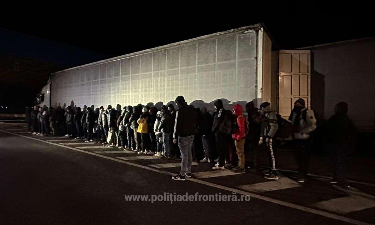 •  Fotó: Román határrendészet