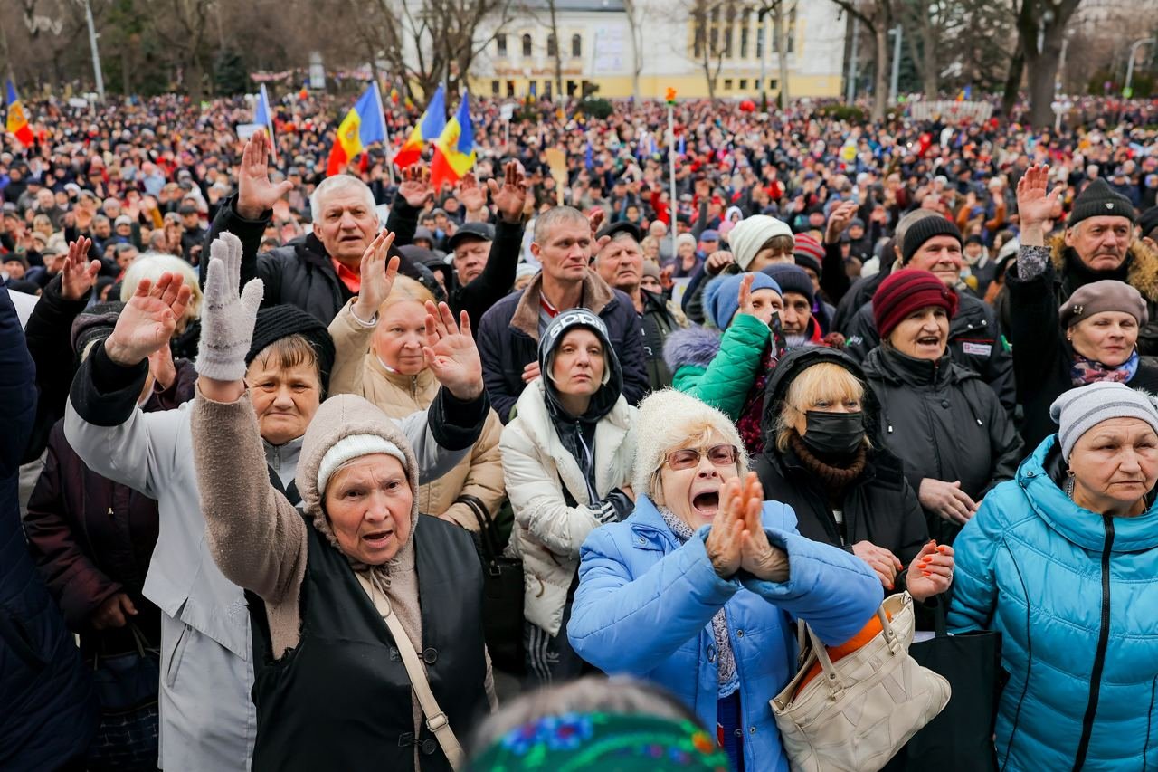 •  Fotó: Shor Párt