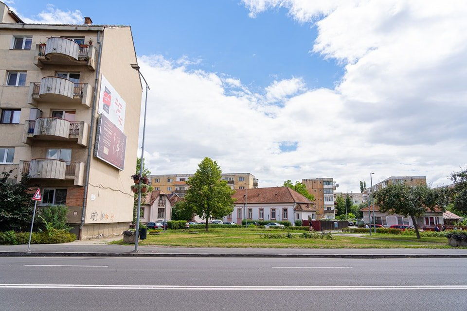 Ezen a helyszínen alakítják ki a Petőfi teret, ahol a szobor is állni fog •  Fotó: Facebook/Antal Árpád