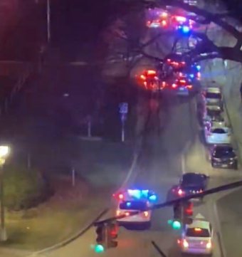 Legalább hárman életüket vesztették, többen megsérültek, amikor egy fegyveres tüzet nyitott a Michigani Egyetemen