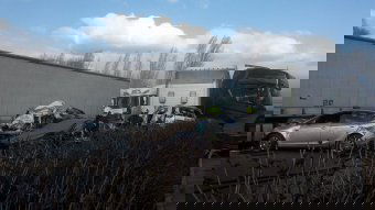 Három román állampolgár is érintett a szombati magyarországi tömegkarambolban