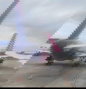 Egymásnak ütközött a magyar érdekeltségű Wizz Air két repülőgépe a suceavai repülőtéren (VIDEÓVAL)