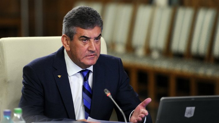 Felmentették a volt belügyminisztert a bukaresti közlekedési rendőr halálát okozó baleset perében