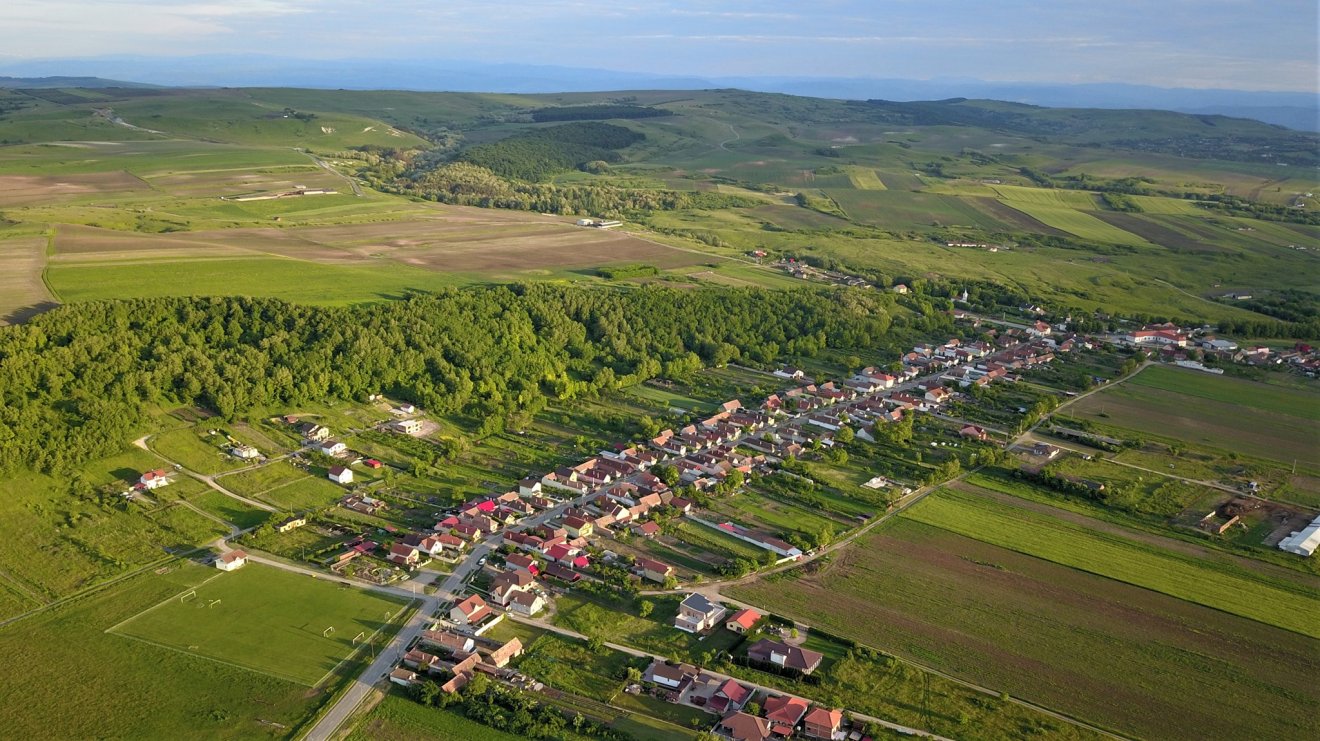 Maroscsüged madártávlatból •  Fotó: Primariaciugud.ro
