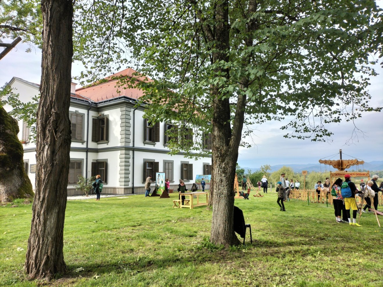 A szépen felújított Teleki-kastély és a benne működő múzeum vonzza a turistákat •  Fotó: Koltói Teleki-kastély/Facebook