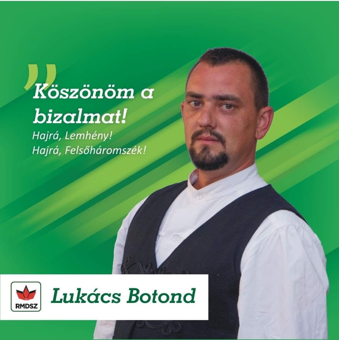 Lukács Botond RMDSZ-es községi tanácsos másokhoz hasonlóan szíjat hasítana egy újságíró hátáról •  Fotó: Lukács Botond/Facebook