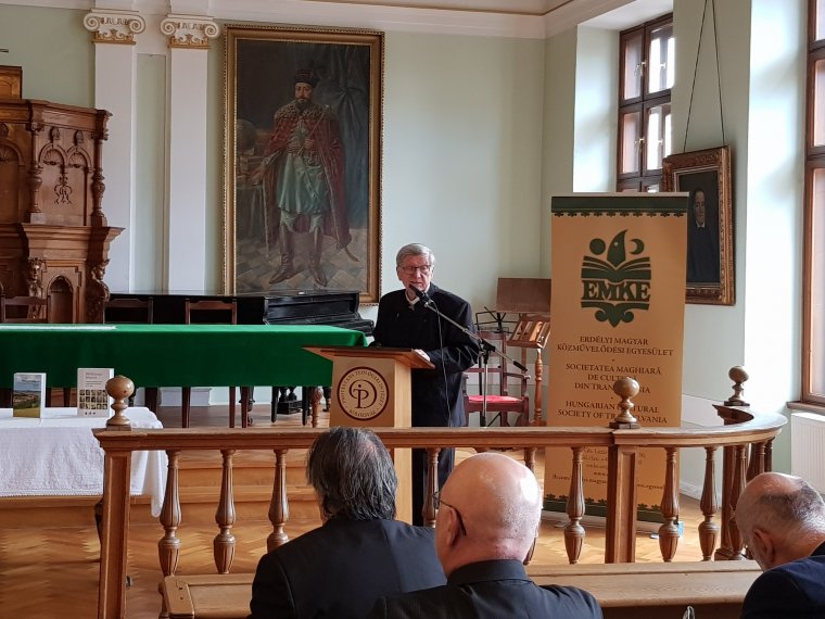 Nehéz idők járnak az erdélyi magyar közművelődésre, az EMKE hagyományos díjátadója is veszélyben forgott