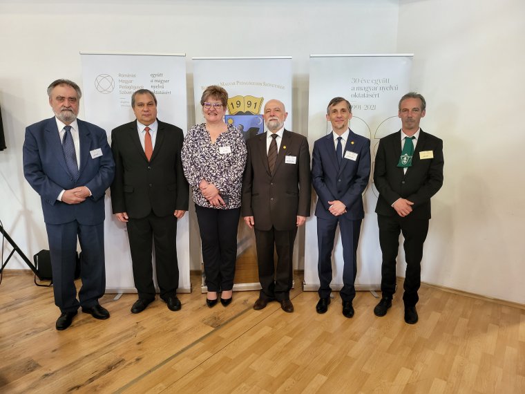 Fejlődés és szemléletmódváltás: kiegészült a magyar pedagógusszövetség újraválasztott vezetősége