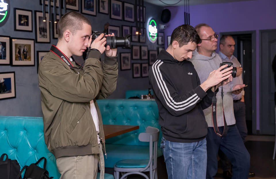 A fotózás, videókészítés rejtelmeibe is bevezetik majd a hallgatókat az új digitális média szakon •  Fotó: BBTE média szak