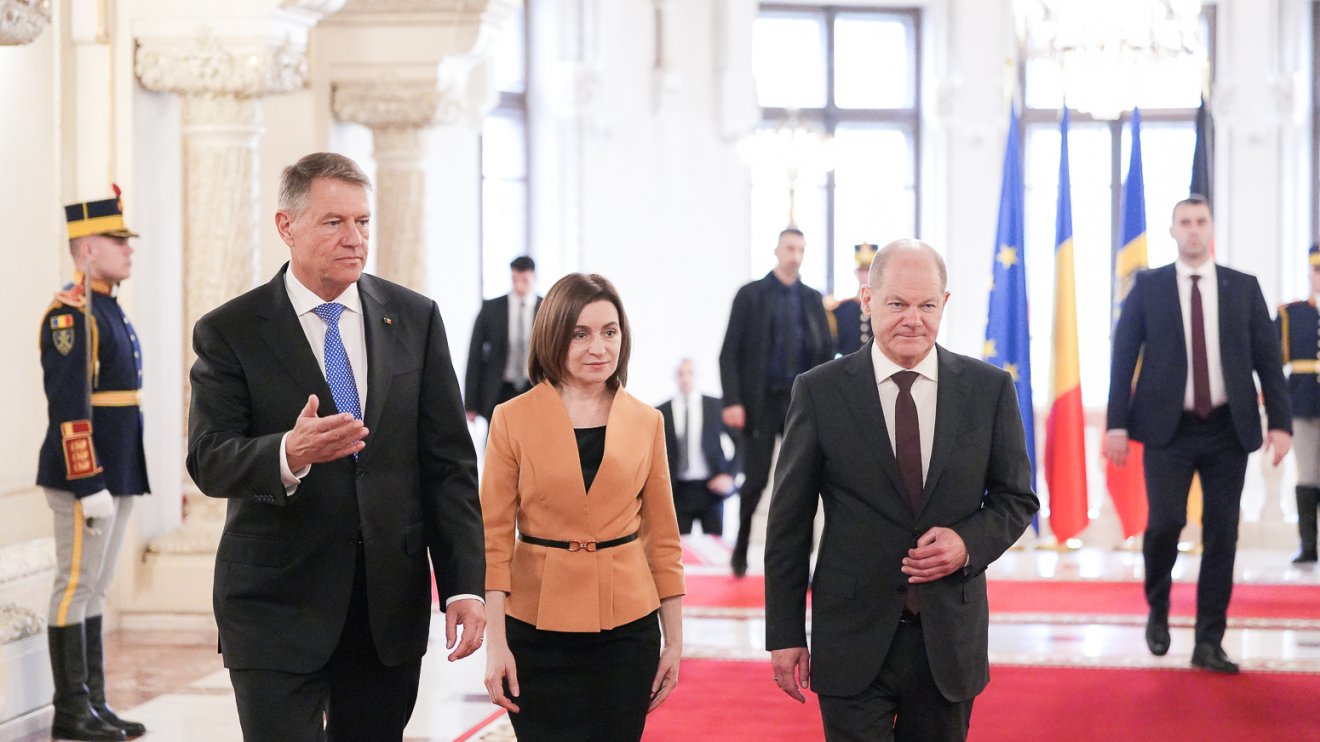 •  Fotó: Presidency.ro