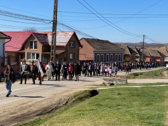 Negyvennyolcas emléktáblát avattak, különleges kiállítás nyílt Bethlenszentmiklóson