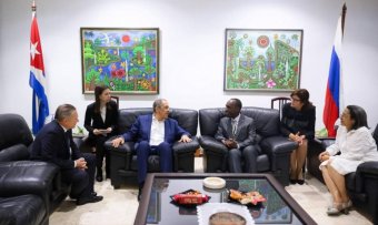 Lavrov szerint Oroszország és Kuba jól kijön egymással, hiszen mindkettejüket amerikai szankciók sújtják