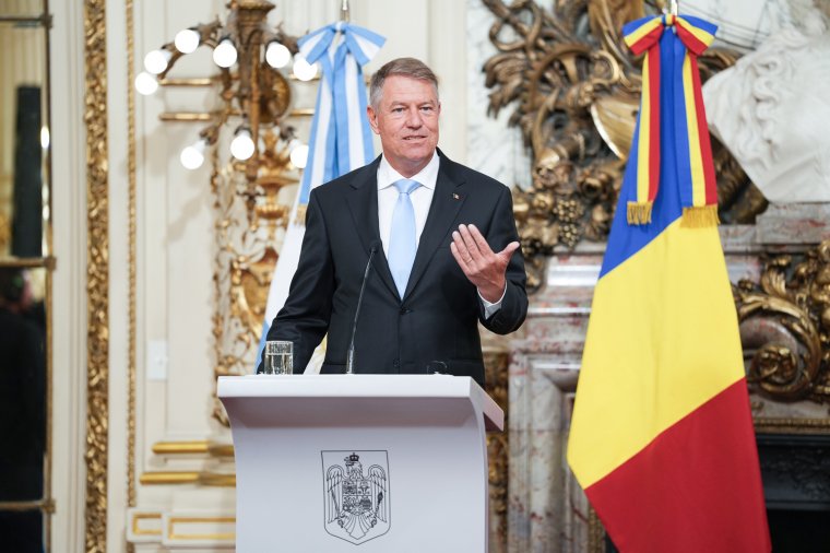 Iohannis a meglebegtetett többletadóról: az adórendszer egészét kell új alapokra helyezni