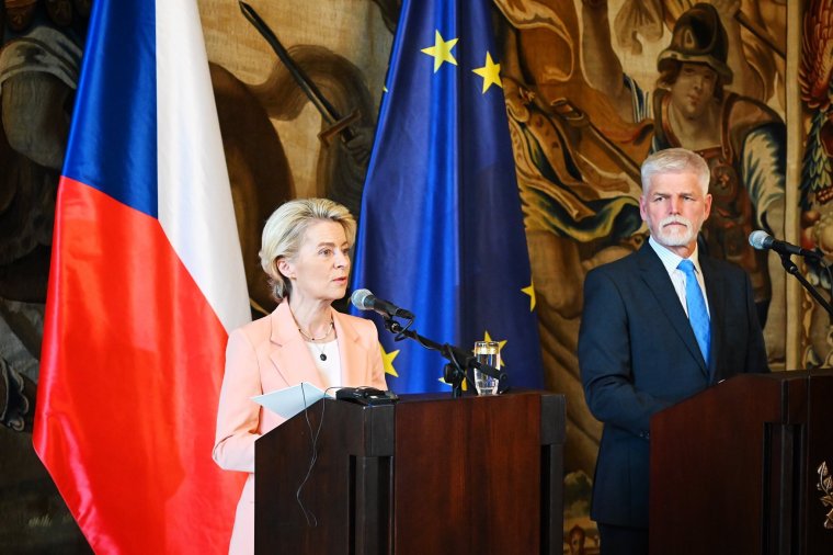 Az Európai Bizottság új jogszabállyal fokozza az Ukrajnának szánt lőszerek gyártását