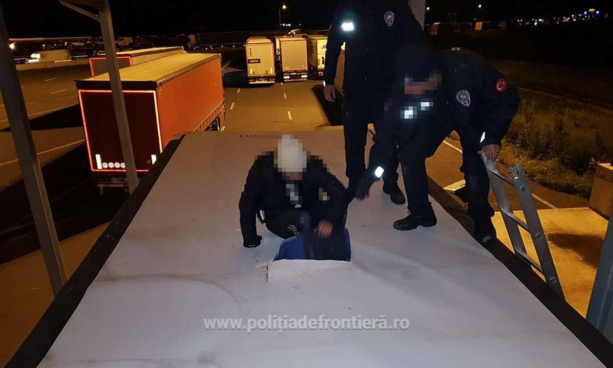 •  Fotó: Román határőrség