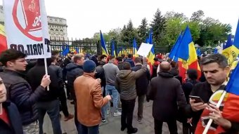 Közel 120 ezer lejre „hízott” az AUR agresszív tüntetőire kiszabott csendőrségi bírság