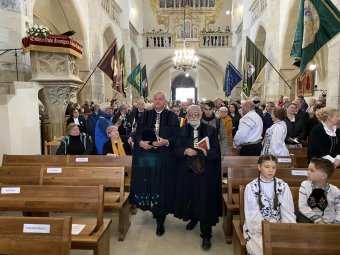 Régi pompájában tündököl az erdélyi szász épített örökség kiemelkedő alkotása Besztercén