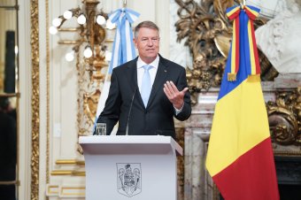 Iohannis a meglebegtetett többletadóról: az adórendszer egészét kell új alapokra helyezni