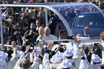 Budapesti szentmiséjén a Magyarok Nagyasszonyára bízta az európai kontinens jövőjét Ferenc pápa