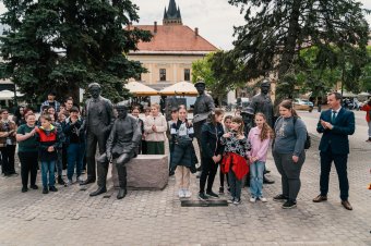 „Csodálatos örökség”. Felavatták a nagybányai művésztelep alapítóinak szoborcsoportját