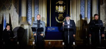 Két erdélyi '56-os börtönlakó emlékére tartott rendhagyó előadást a Harag György Társulat a szatmári zsinagógában