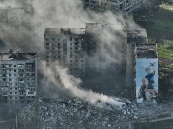 Magánházakat lőttek rakétával az oroszok Ukrajnában, az oroszok közben védelmi állásokat építenek az ukrán offenzívára készülve
