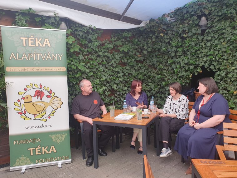 Nemcsak a népi, hanem a kortárs művészetet is közel hozza a szórványban élő fiatalokhoz a 30 éves szamosújvári Téka Alapítvány
