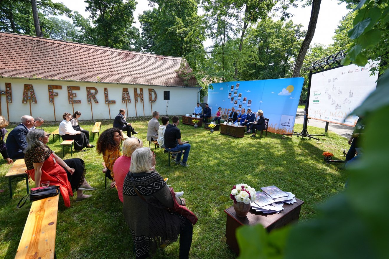 A Haferland Napok szervezői a bukaresti falumúzeumban tartottak sajtótájékoztatót •  Fotó: Facebook/Săptămâna Haferland