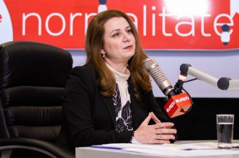 Elkerülné a tanév befagyasztását, de más minisztériumok felé mutogat az oktatási tárca vezetője