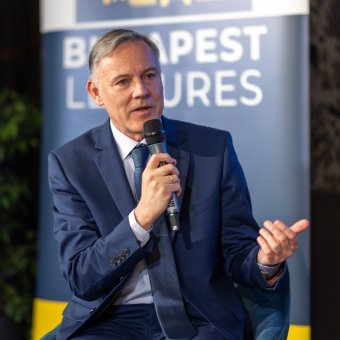 Majdnem regényként hat, de igaz történet: magyarul is megjelenik gróf Boris Kálnoky őseiről, családjáról írt könyve