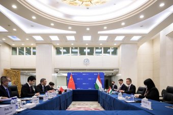 Szijjártó: újabb hárommilliárd eurónyi kínai autóipari beruházás érkezik Magyarországra