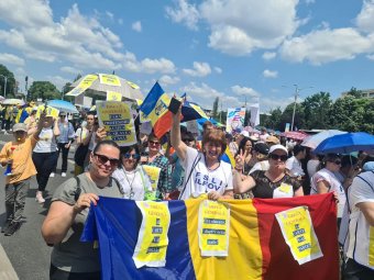 A kormánnyal folytatott tárgyalások újabb kudarca után Iohannis is fogadja a sztrájkoló pedagógusok képviselőit