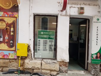 Újabb negatív csúcs: tovább gyengült a román deviza, 5 lejt meghaladó euróárfolyamot vetítenek előre az elemzők