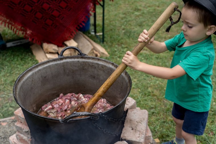 Dámszarvaspörkölt, pontyhalászlé: régi a receptje, de új a „fűszerezése” a nagyszebeni Hungarikum Napoknak