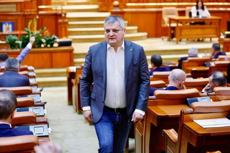 PSD-s képviselő: az RMDSZ egy örömlány, akinek a bordélyházban a helye, jó lenne, ha kiesne a parlamentből