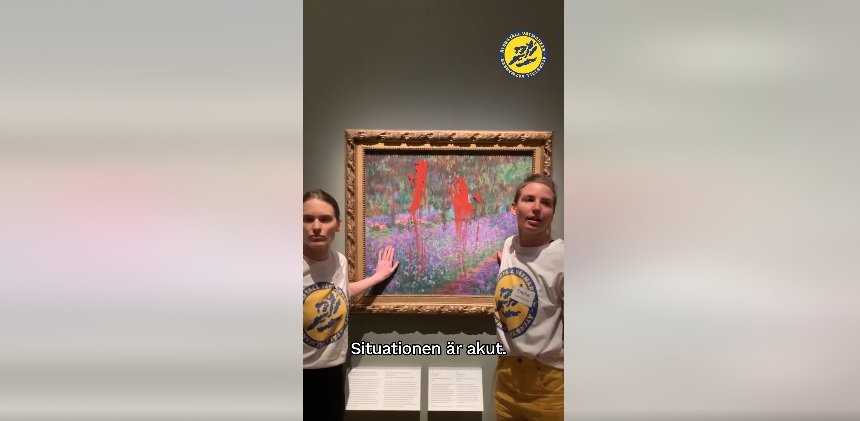 A szervezet közzétett egy videót, amelyen a két nő, egy ápolónő és egy egészségügyi szakiskolás éppen vörös festékkel önti le a képet védő üveget, miközben kórusban skandálják: „sürget a klímahelyzet” •  Fotó: Aterstall Vatmarker/Facebook/képernyőmentés