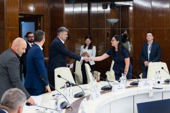 Csökkentené az alapélelmiszerek árát a kormány, de ez az üzletláncoktól is függ