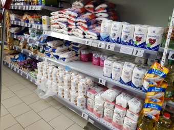 Valóban csökkennek az árak? Keddtől több mint egy tucat alapélelmiszerre árréskorlátozás van érvényben