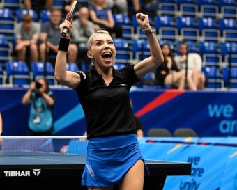 Az asztalra ugorva ünnepelte aranyérmét a vásárhelyi Szőcs Bernadette az Európa Játékokon