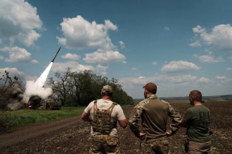 Folytatódnak az ukrán támadások Zaporizzsjában, veszélyben a zaporizzsjai erőmű hűtése a felrobbantott gát miatt